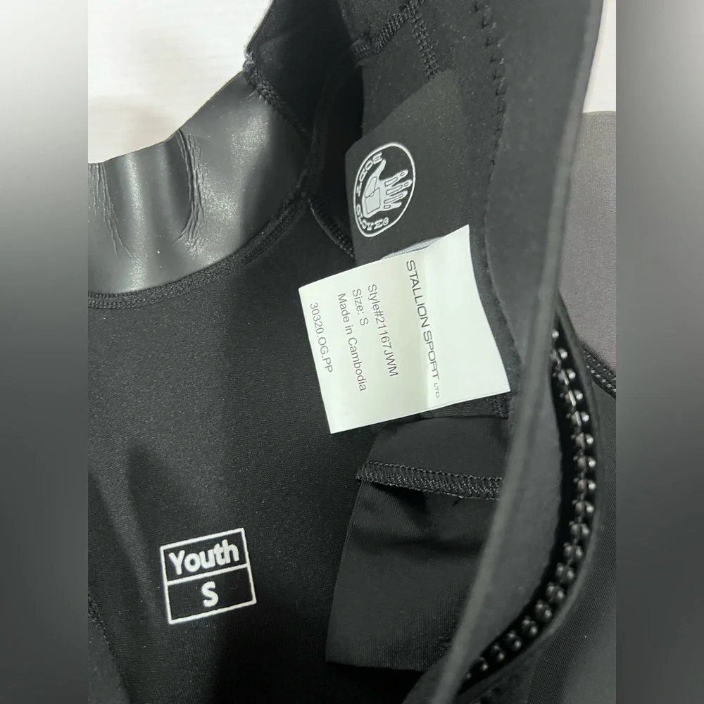 Body Glove PRO 3 Wetsuit YOUTH Unisex Small Black/Blue 70/80 lbs Beach Lake Fun